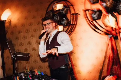 DJ z Pasją Krystian Woś - Oprawa Muzyczna